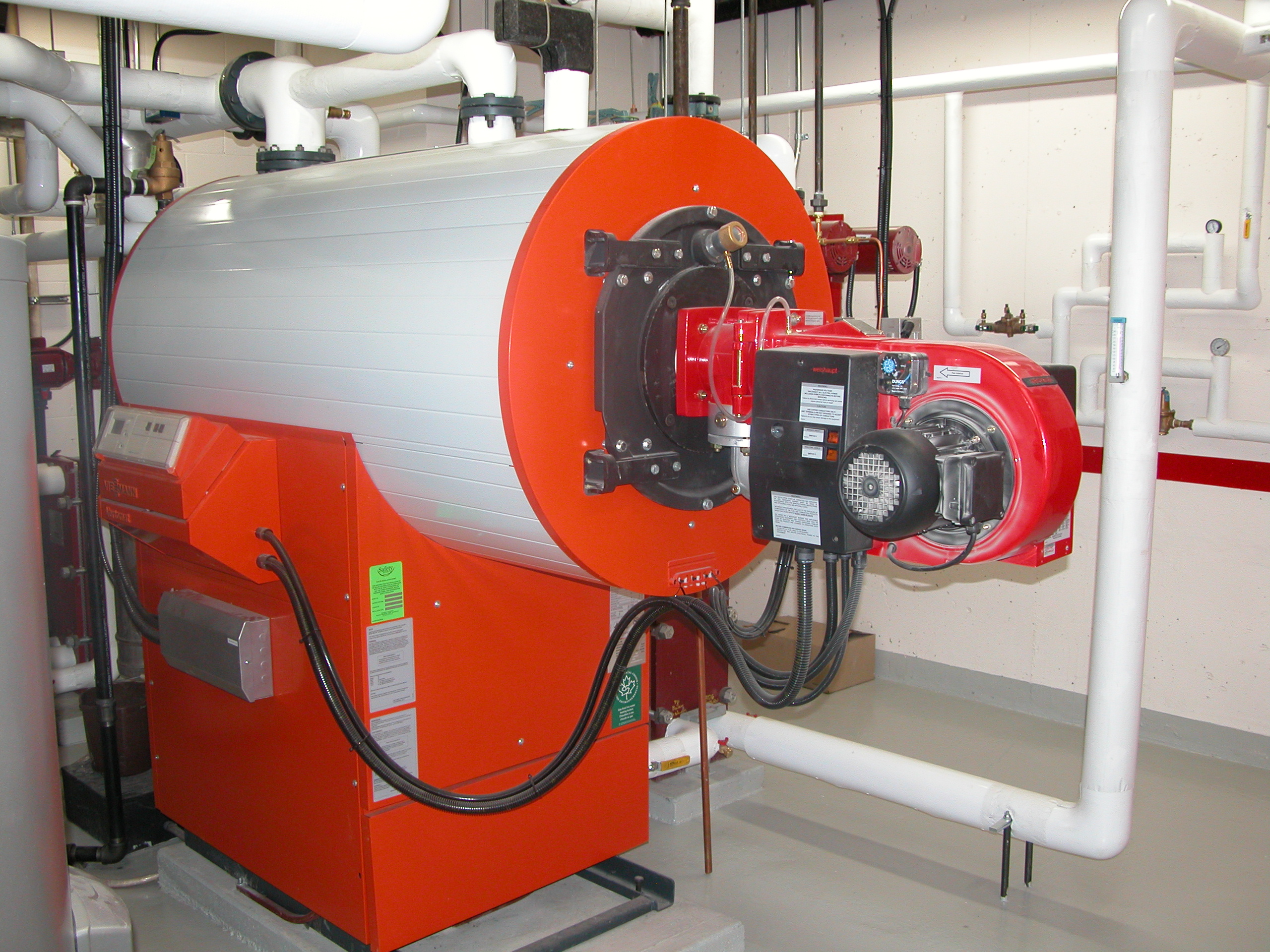 Caldaia a condensazione Viessmann - assistenza tecnica a Lipomo