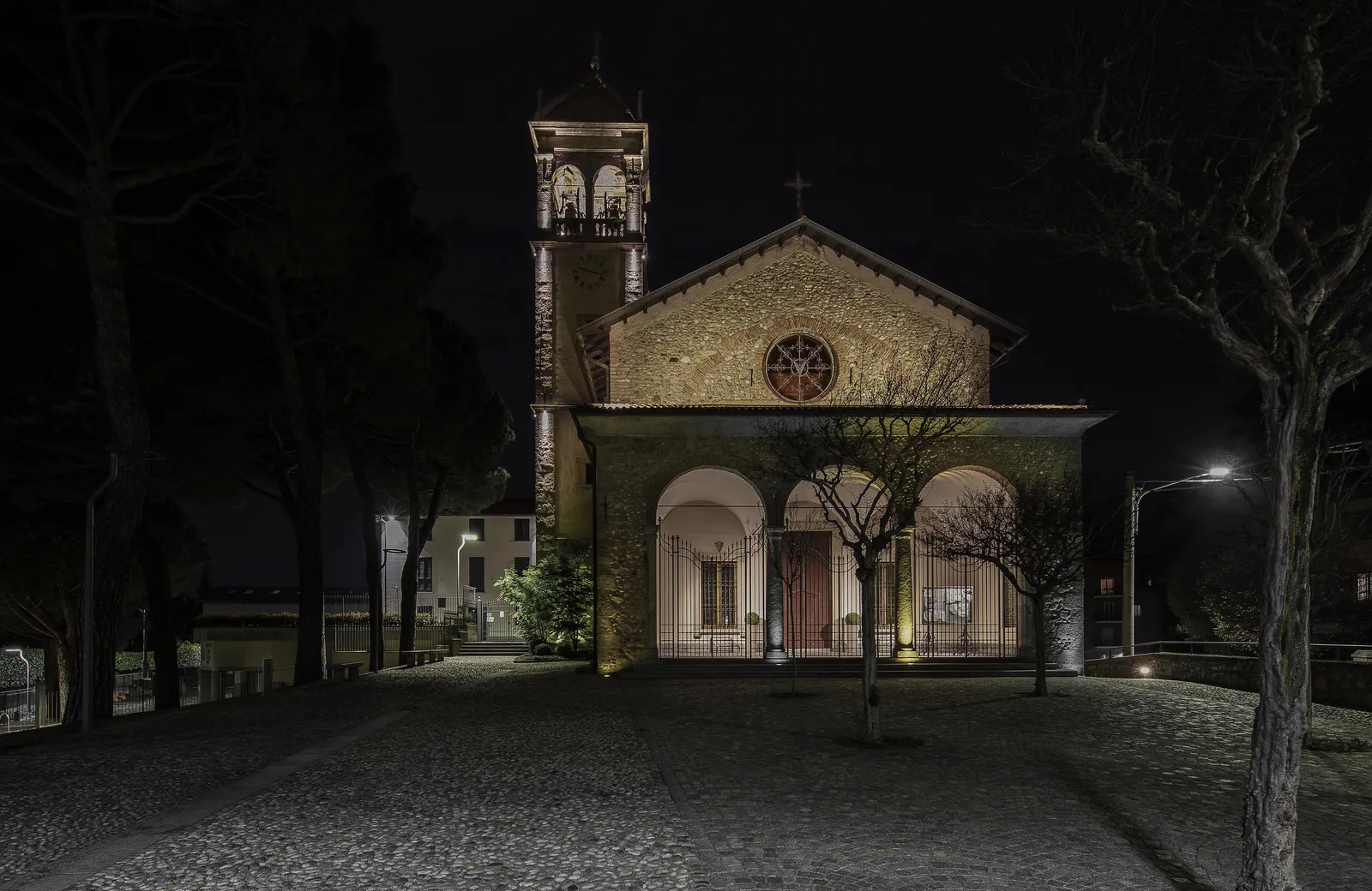 Santuario dei Santi Fermo e Lorenzo a San Fermo della Battaglia