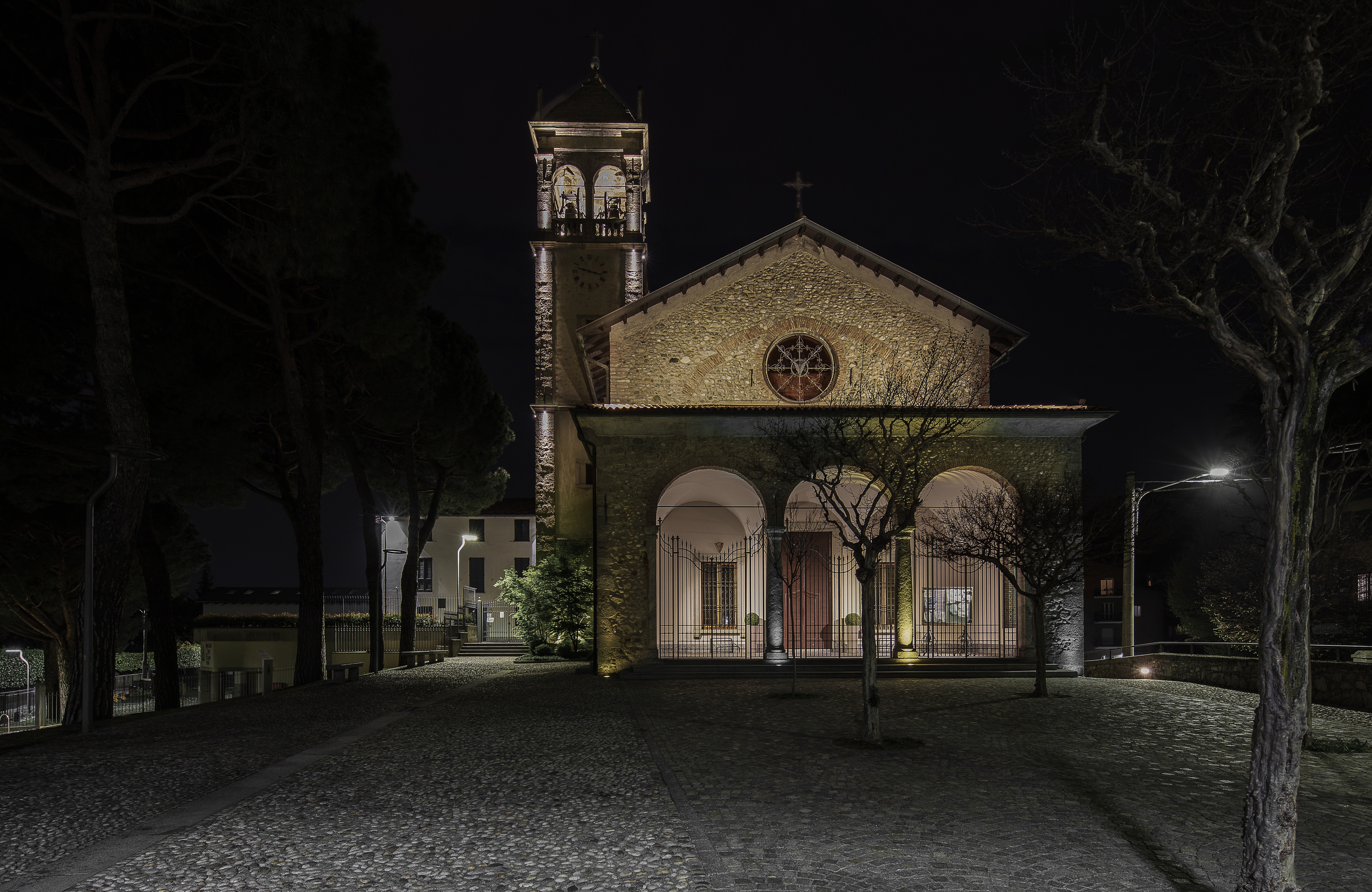 Santuario dei Santi Fermo e Lorenzo a San Fermo della Battaglia